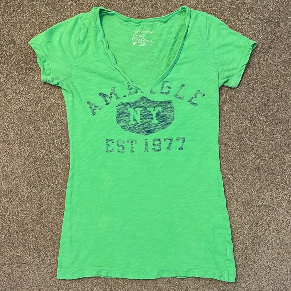 AEO graphic tee